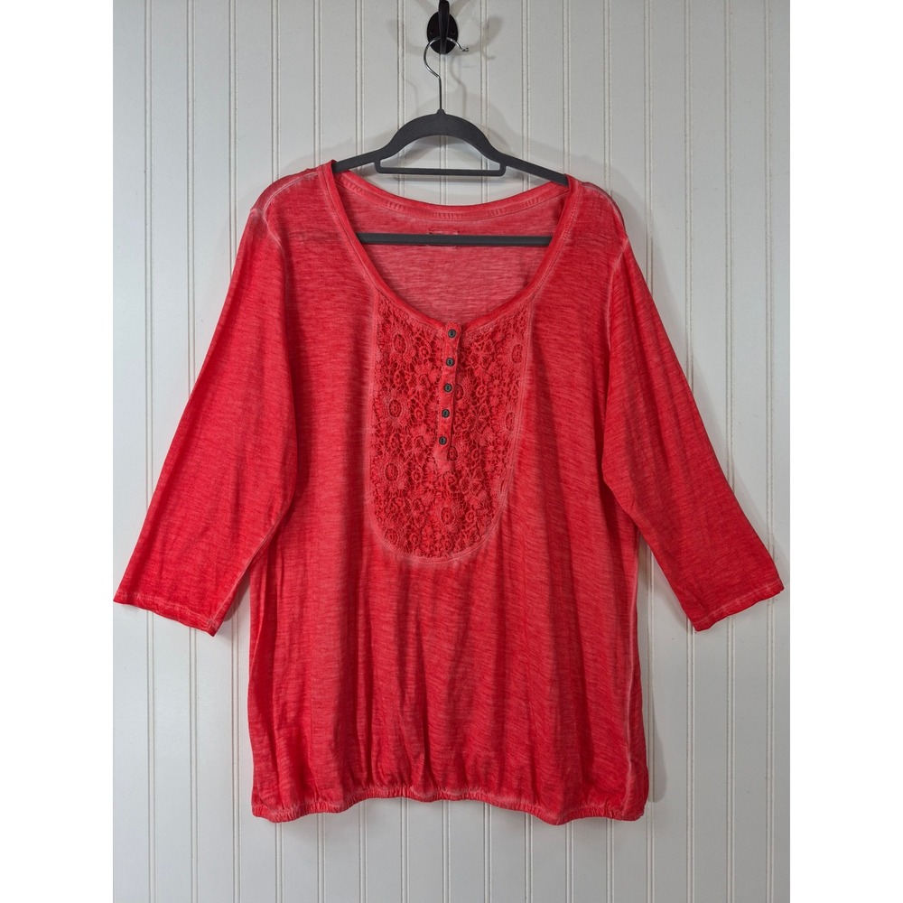 RuffHewn Womens 2X Coral Red Lace Bib Henley Bubble Hem Cotton Top 3/4 Sleeve